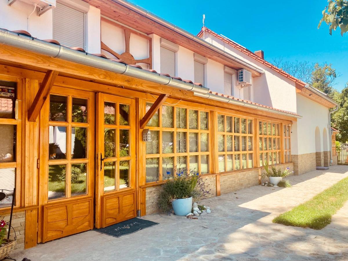 Hotel Fonfa Liget Sénye Exterior foto